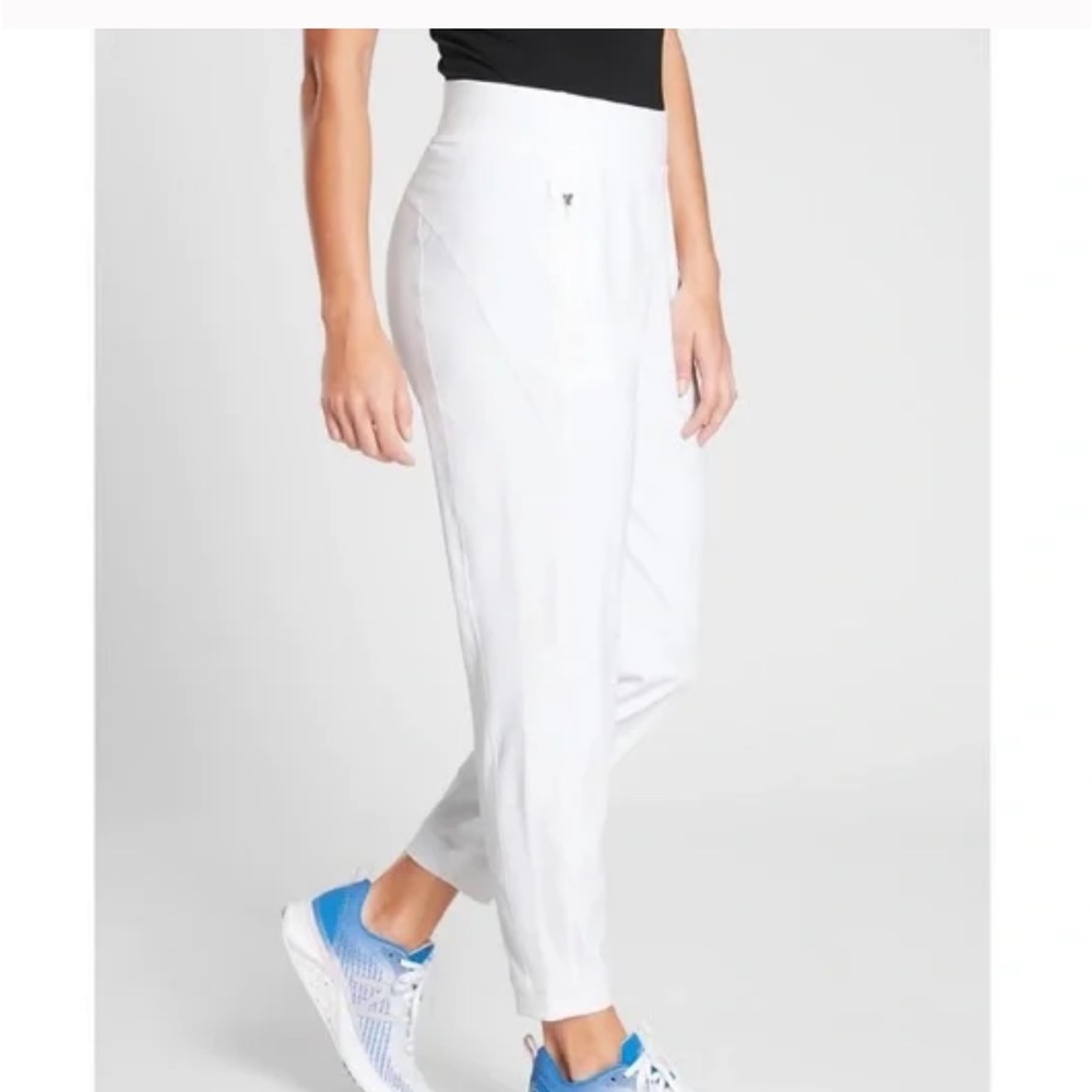 Athleta Courtside Jogger S Tall in White